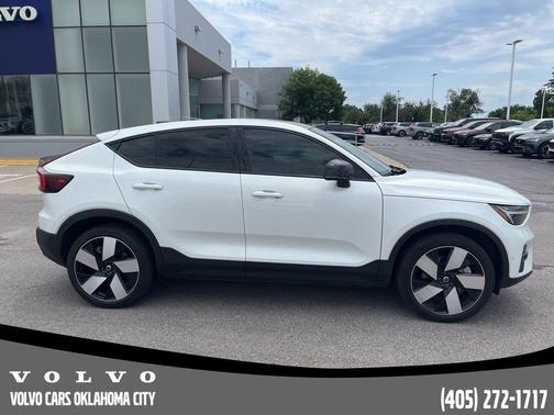 Crystal White Metallic 2023 Volvo C40 Recharge Pure Electric Twin Ultimate
