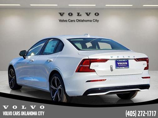 2025 Volvo S60 B5 Plus
