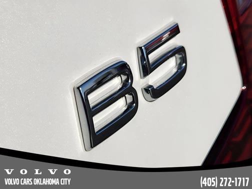 2025 Volvo S60 B5 Plus
