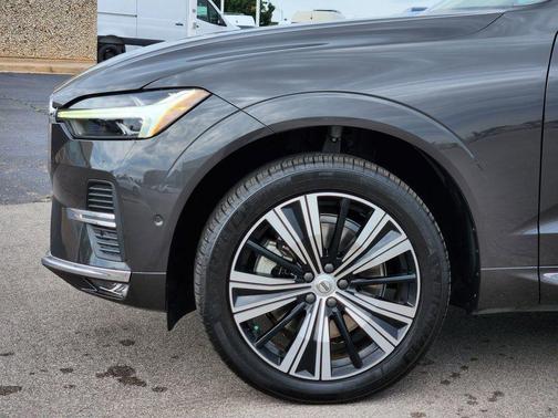 2022 Volvo XC60 B6 Inscription