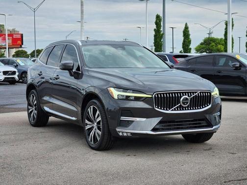 2022 Volvo XC60 B6 Inscription