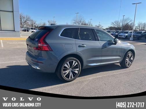 2023 Volvo XC60 B5 Plus Bright Theme