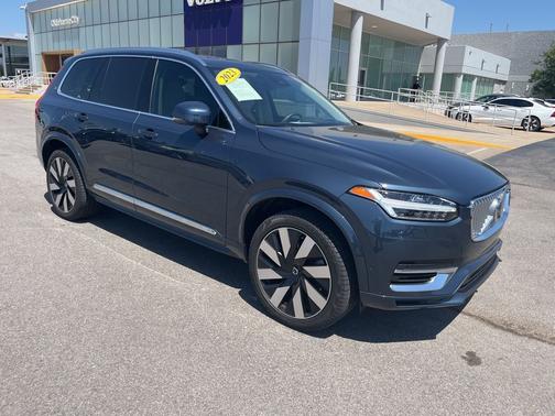 2023 Volvo XC90 Recharge Plug-In Hybrid Ultimate Bright 7-Seater