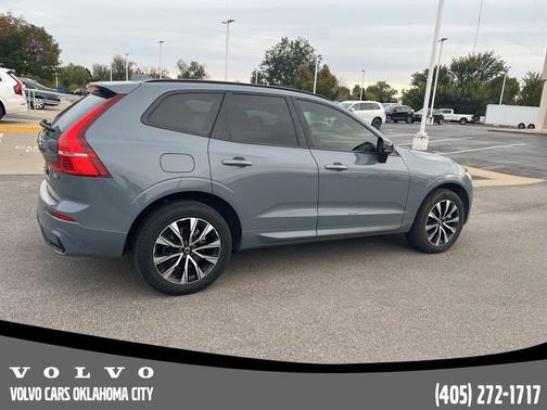 2024 Volvo XC60 B5 Plus Dark Theme