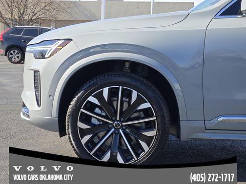 2025 Volvo XC90 B6 Plus 7-Seater