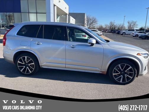 2020 Volvo XC90 T6 Momentum 7 Passenger