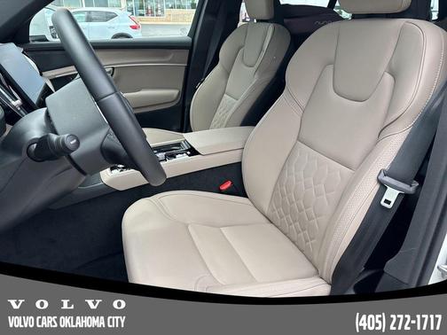 Crystal White Metallic 2025 Volvo XC90 Plug-In Hybrid T8 Plus 7-Seater