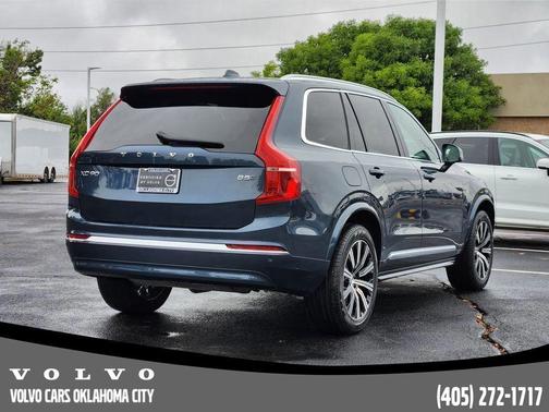 2025 Volvo XC90 B5 Core