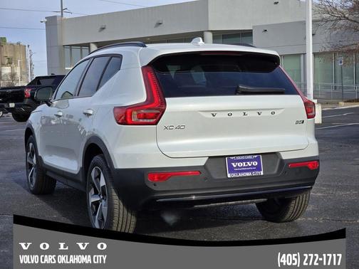 Crystal White 2026 Volvo XC40 B5 Plus