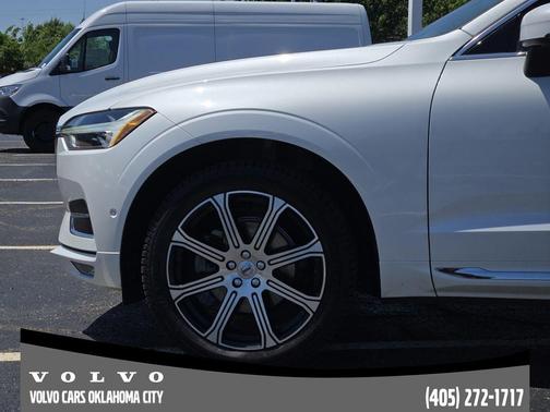 Crystal White 2021 Volvo XC60 T5 Inscription