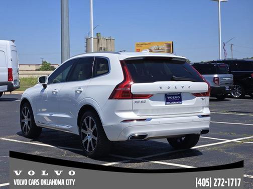Crystal White 2021 Volvo XC60 T5 Inscription