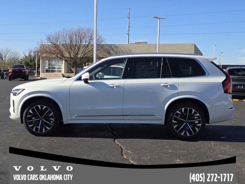 Crystal White Pearl 2026 Volvo XC90 B6 Plus 7-Seater