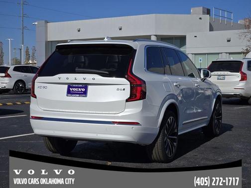 Crystal White Pearl 2026 Volvo XC90 B6 Plus 7-Seater