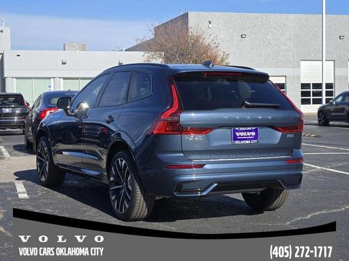 2026 Volvo XC60 B5 Ultra