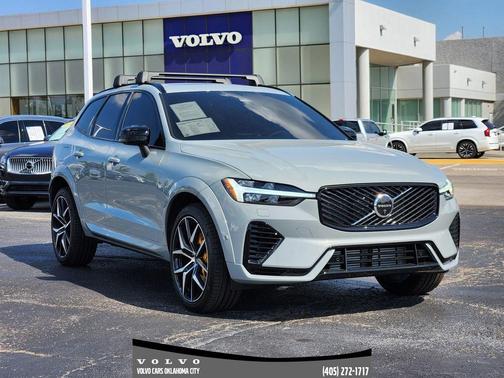 2026 Volvo XC60 Plug-In Hybrid T8 Polestar Engineered