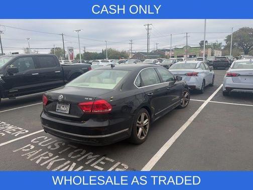 2015 Volkswagen Passat 1.8T Auto SE