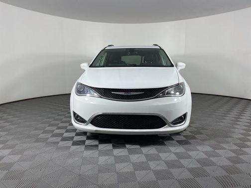 2019 Chrysler Pacifica Touring-L