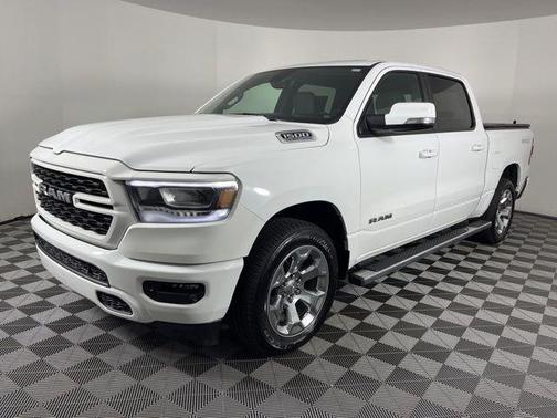 Bright White Clearcoat 2022 RAM 1500 Big Horn