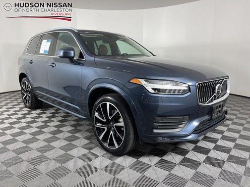 2020 Volvo XC90 T6 Momentum 7 Passenger