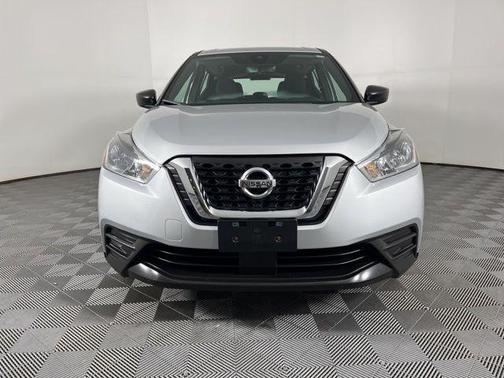 2020 Nissan Kicks S