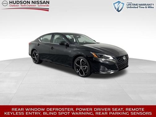 2025 Nissan Altima SR