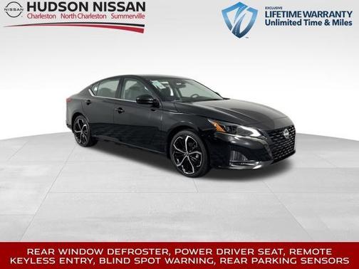 2025 Nissan Altima SR