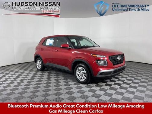 2022 Hyundai VENUE SE