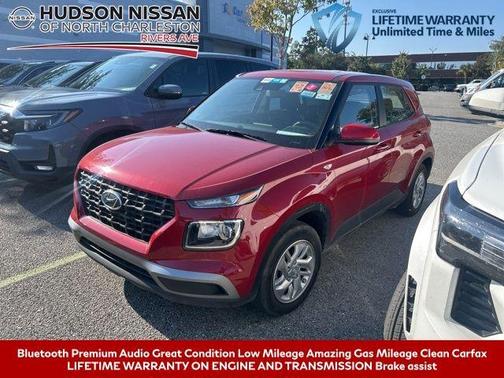 2022 Hyundai VENUE SE