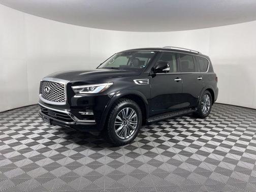 2022 INFINITI QX80 Luxe