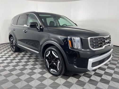 Ebony Black 2025 Kia Telluride S