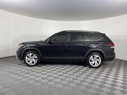 2022 Volkswagen Atlas 3.6L SE w/Technology