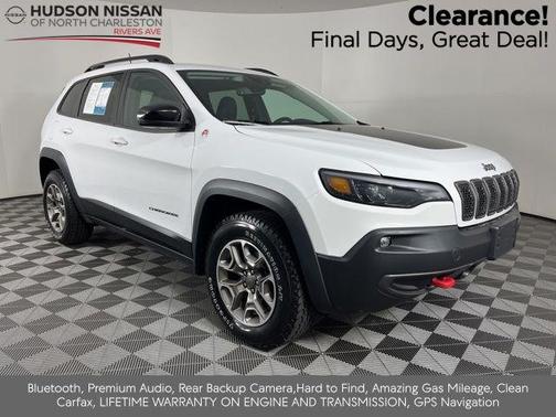 Bright White Clearcoat 2022 Jeep Cherokee Trailhawk