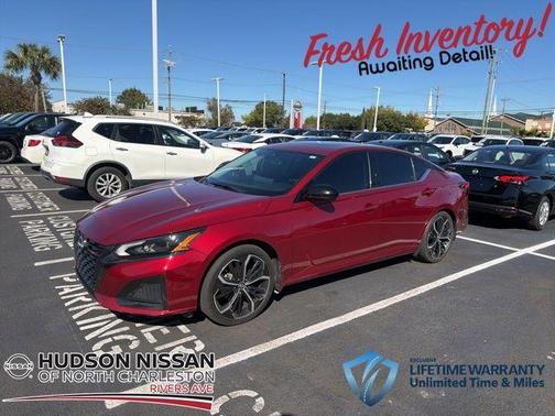 2023 Nissan Altima 2.5 SR