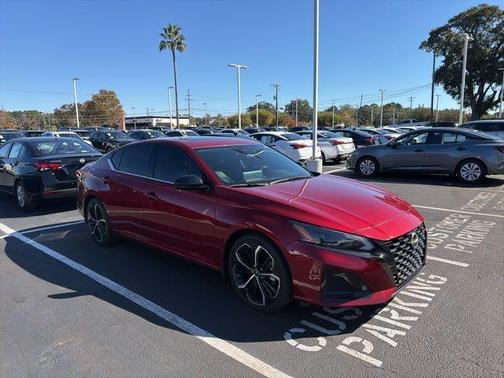 2023 Nissan Altima 2.5 SR