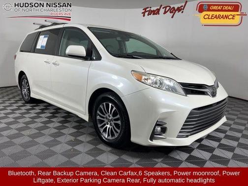 2019 Toyota Sienna XLE
