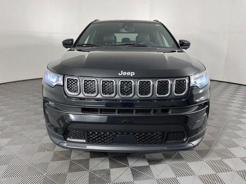 Diamond Black 2023 Jeep Compass Latitude Lux