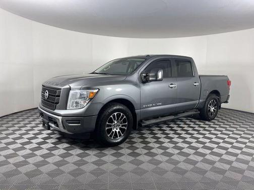 2020 Nissan Titan SV