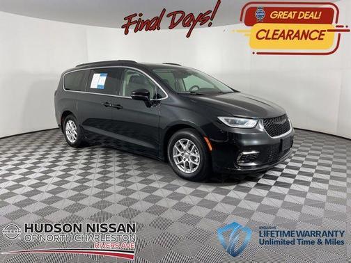 2022 Chrysler Pacifica Touring-L