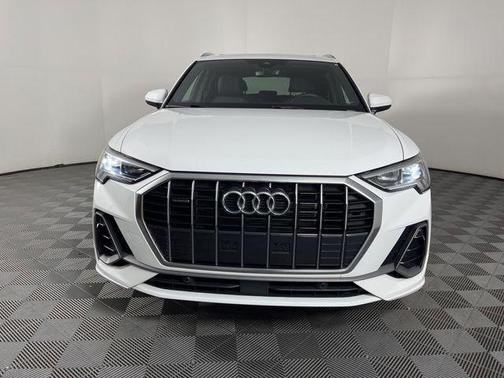 Arkona White 2025 Audi Q3 45 S line Premium