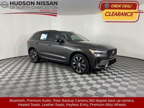 2024 Volvo XC60 B5 Plus Dark Theme