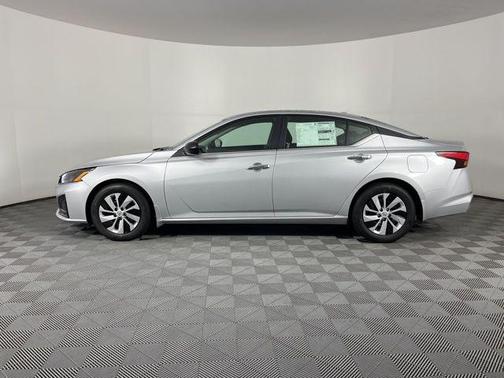 2025 Nissan Altima S