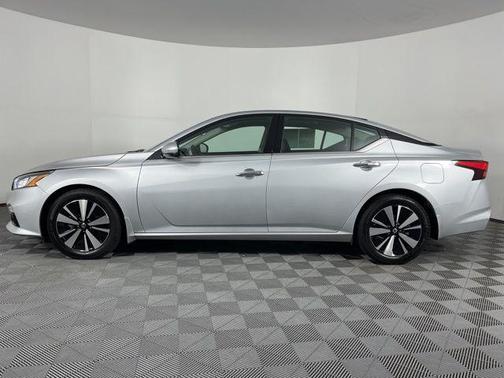 2022 Nissan Altima 2.5 SL