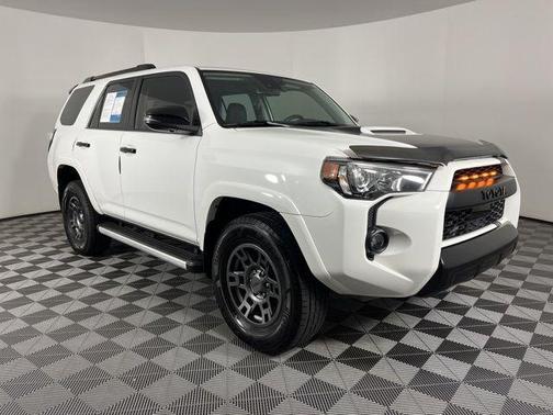 2020 Toyota 4Runner Venture