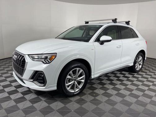 2022 Audi Q3 45 S line Premium