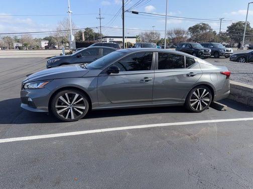 2020 Nissan Altima 2.5 SR