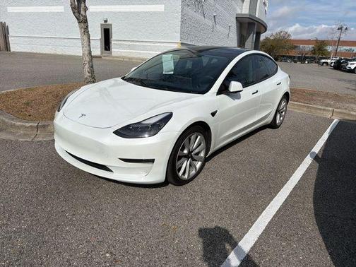 2022 Tesla Model 3 Long Range