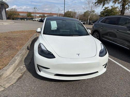 2022 Tesla Model 3 Long Range