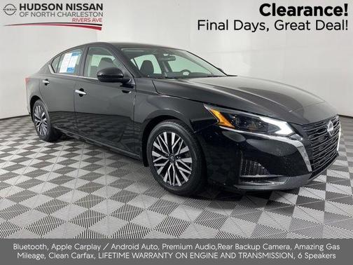 Black 2023 Nissan Altima 2.5 SV