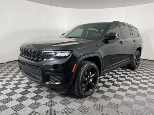 2023 Jeep Grand Cherokee L Laredo