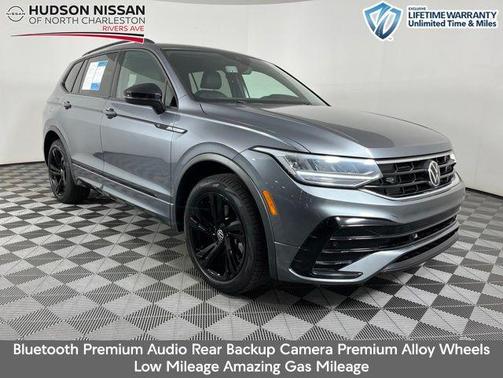 Platinum Gray Metallic 2023 Volkswagen Tiguan 2.0T SE R-Line Black